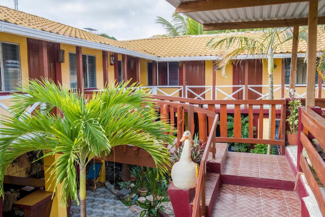 Hotel Bahia Tela Ngoại thất bức ảnh